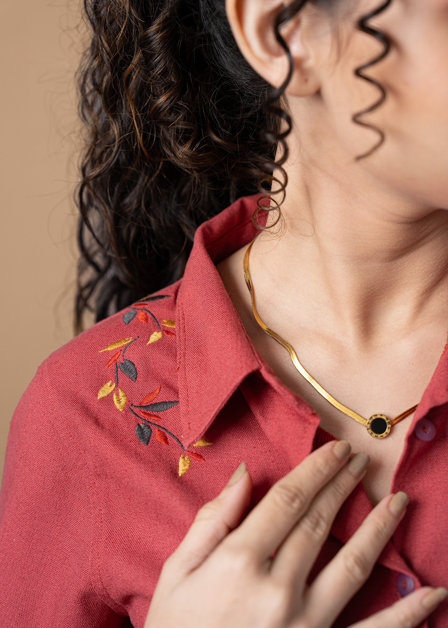 S025 | Front Emb Linen Shirt