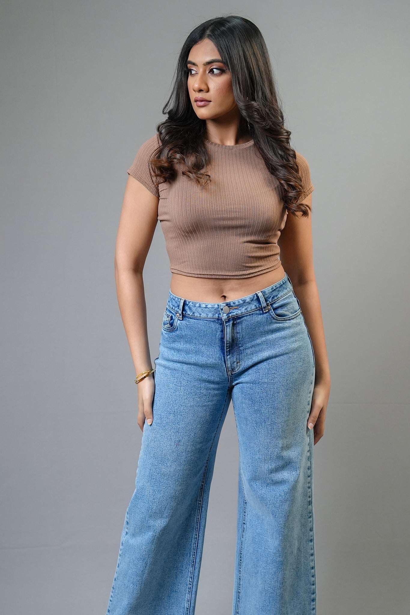T187 l Crop T-Shirt