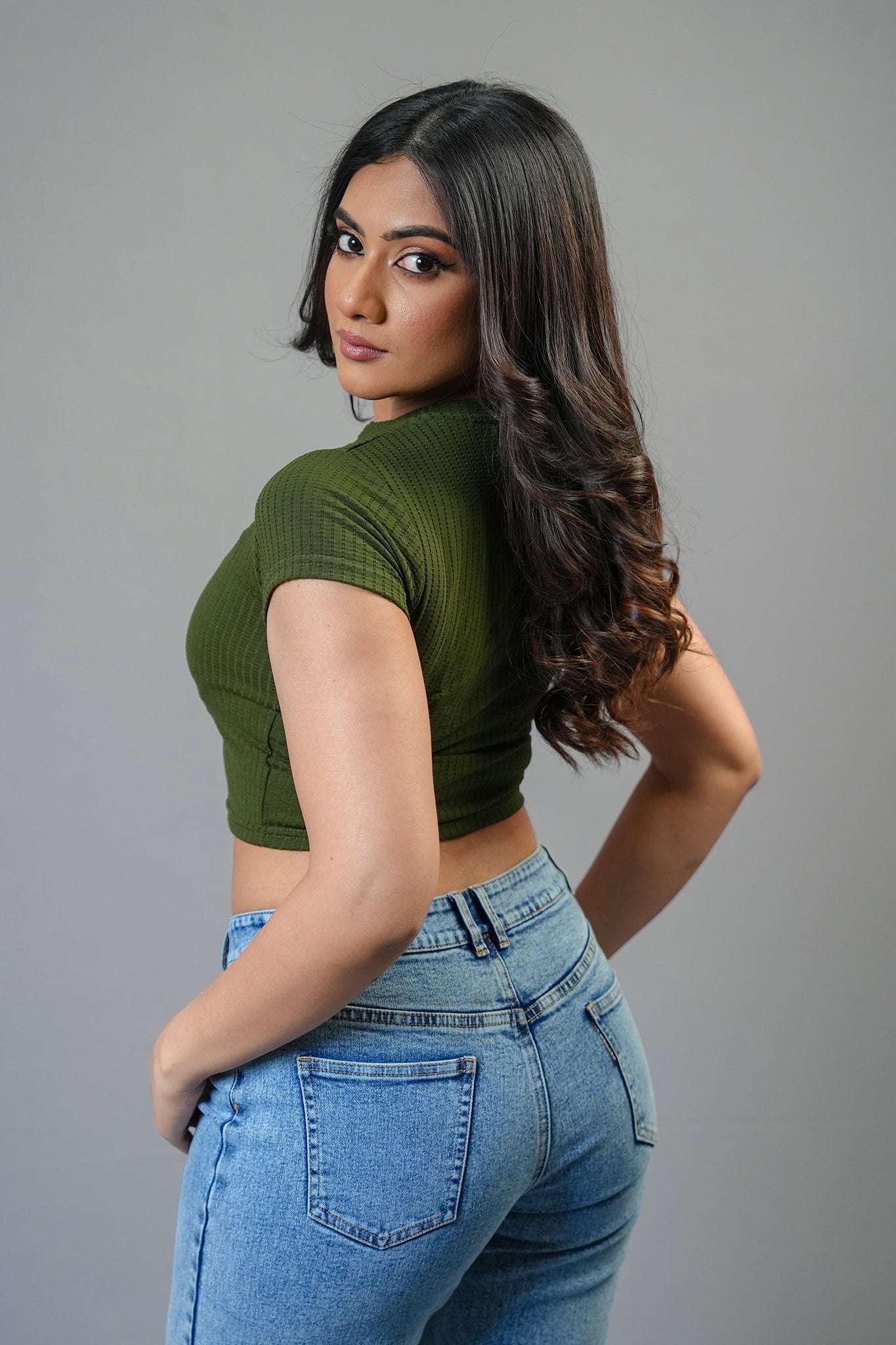 T187 l Crop T-Shirt