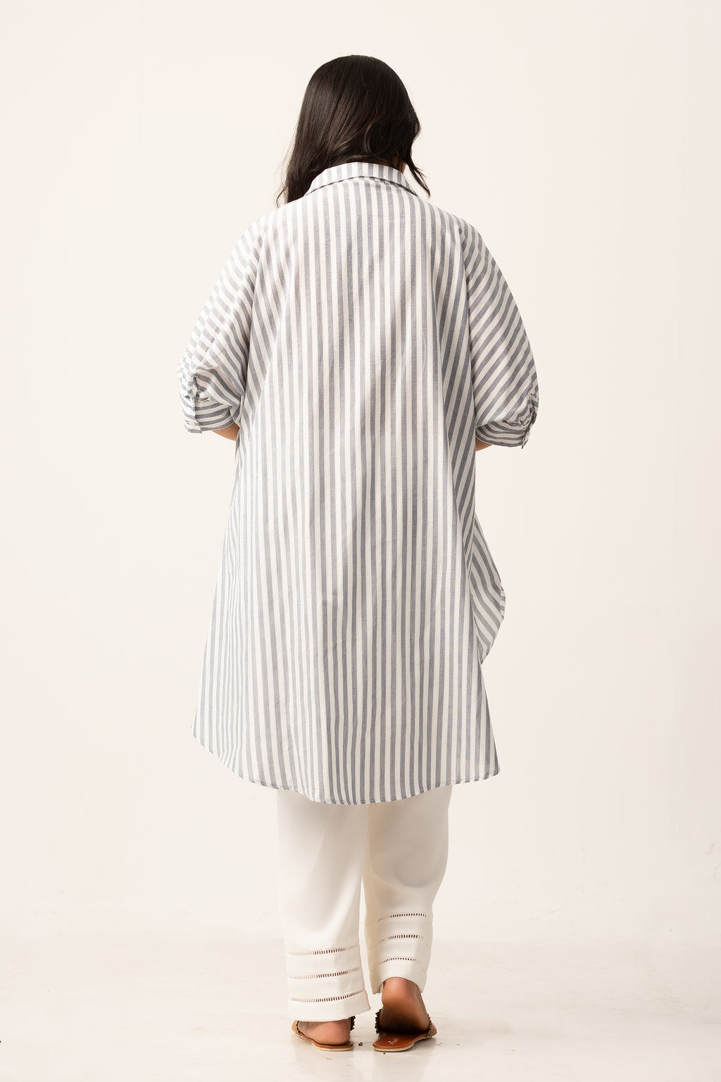 S100 | Oversized Striped Shirt