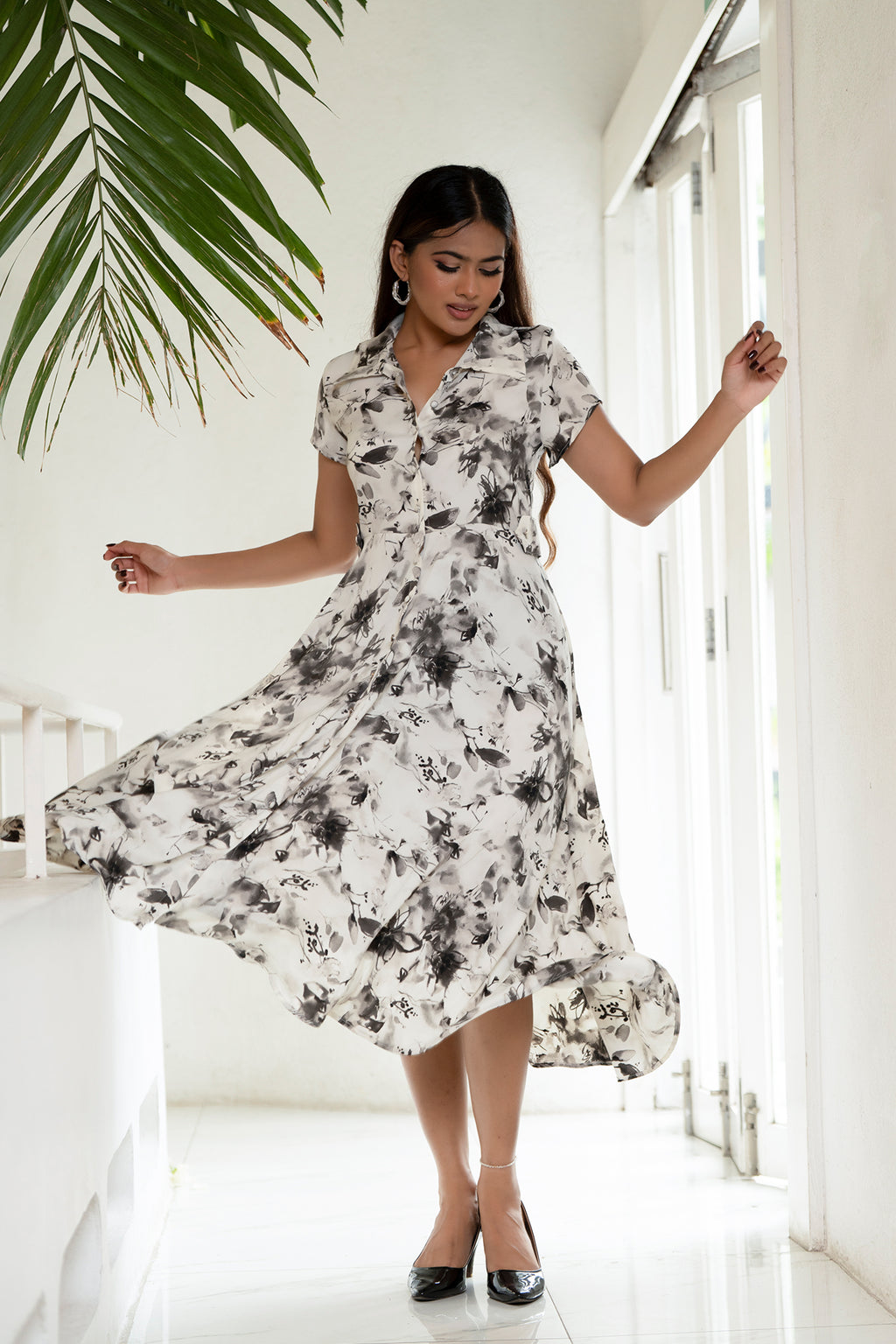 D057 | Tab Detailed Midi Dress