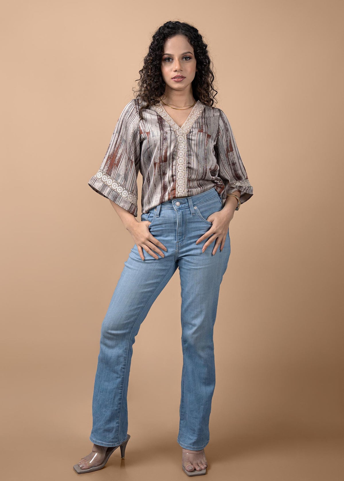 T287 |  Brows Top