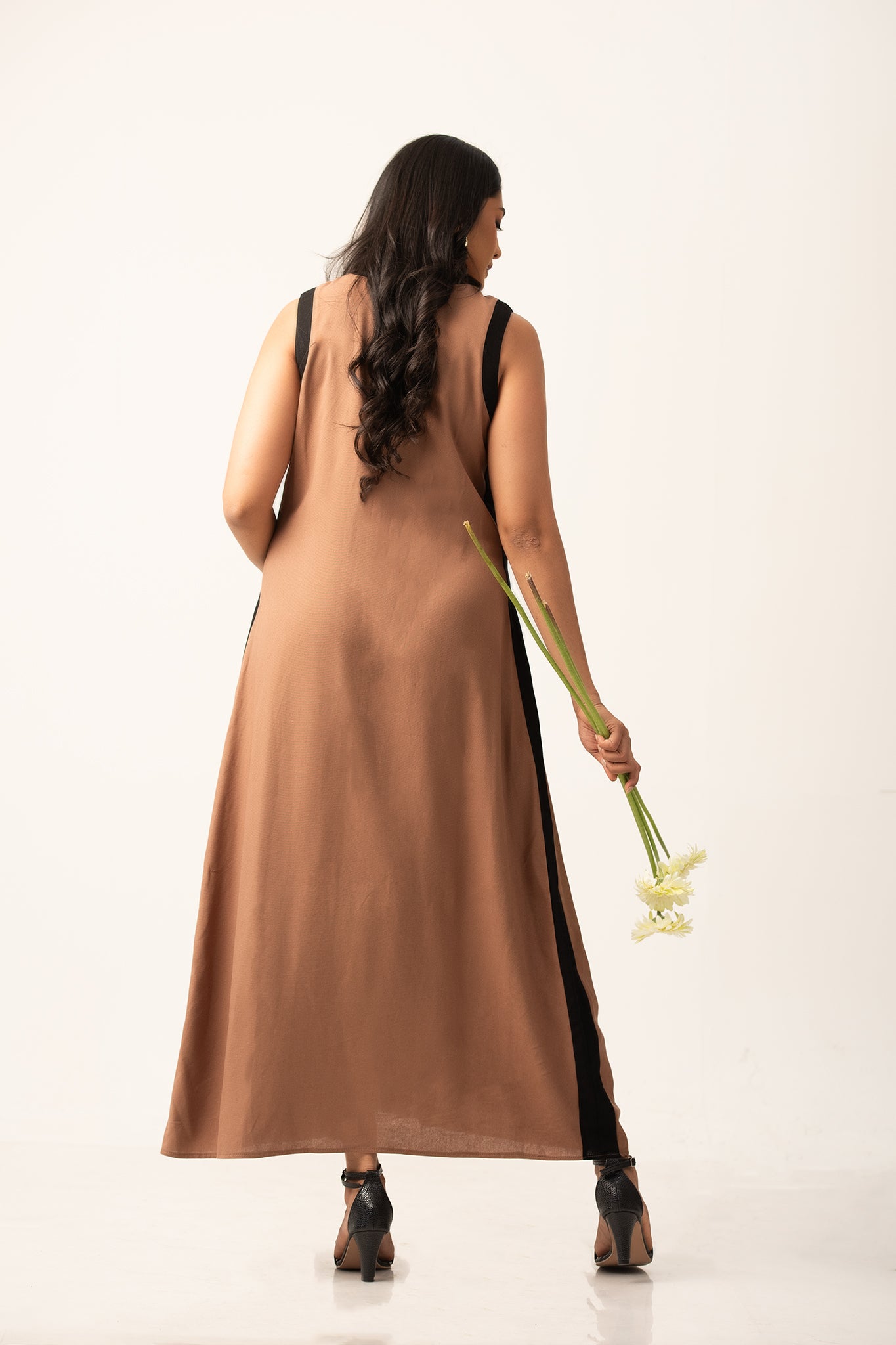 D131 | Contrast Stripe Maxi Dress