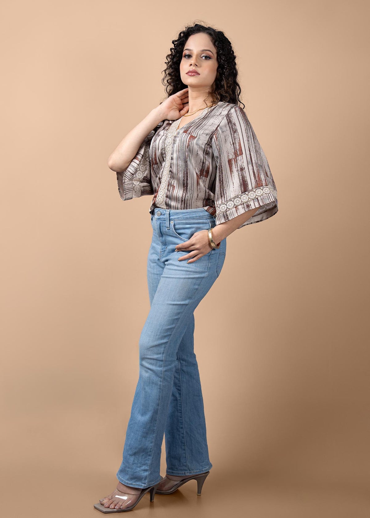T287 |  Brows Top