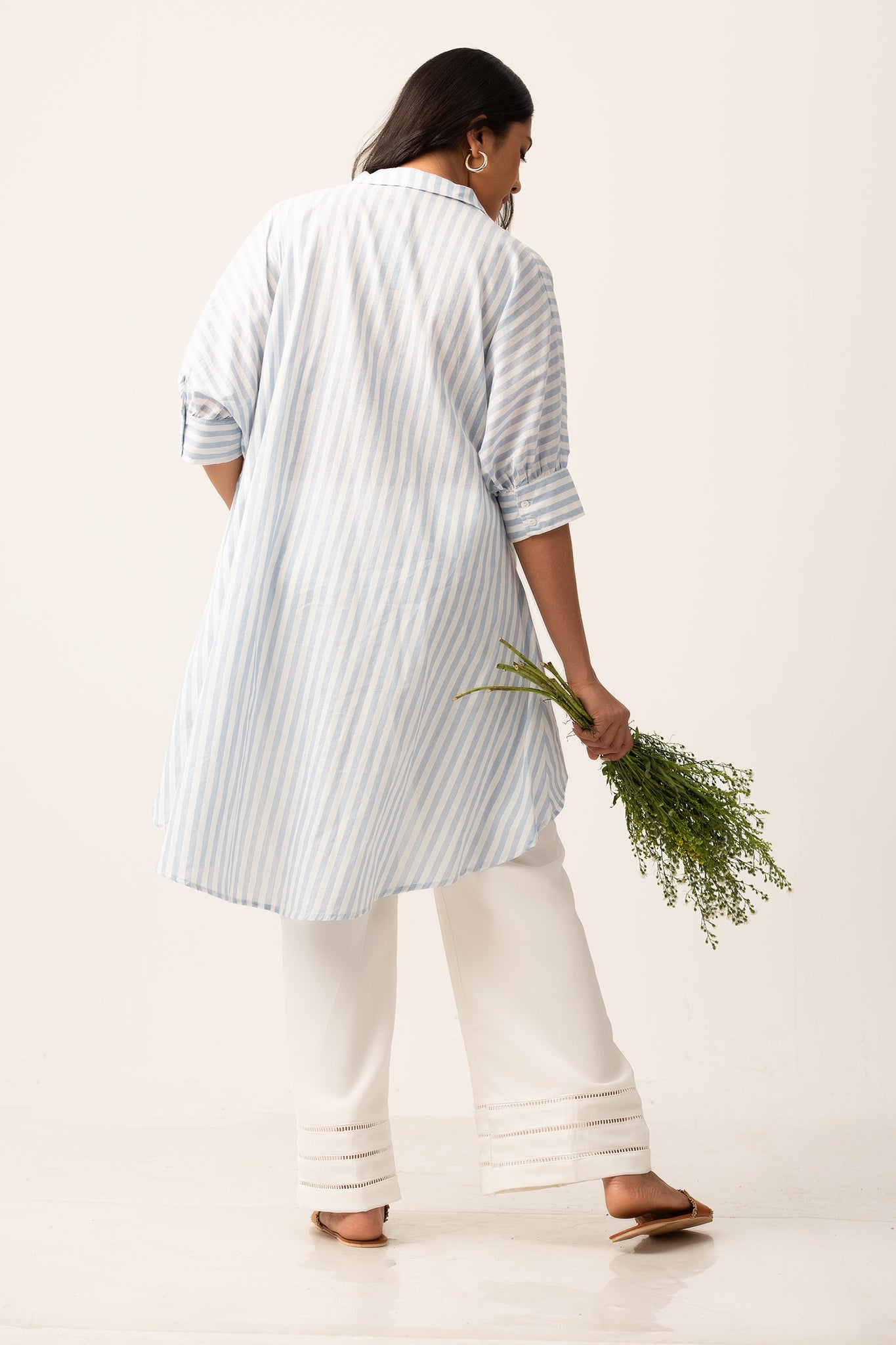 S100 | Oversized Striped Shirt