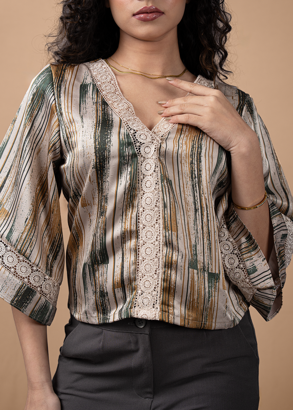 T287 |  Brows Top