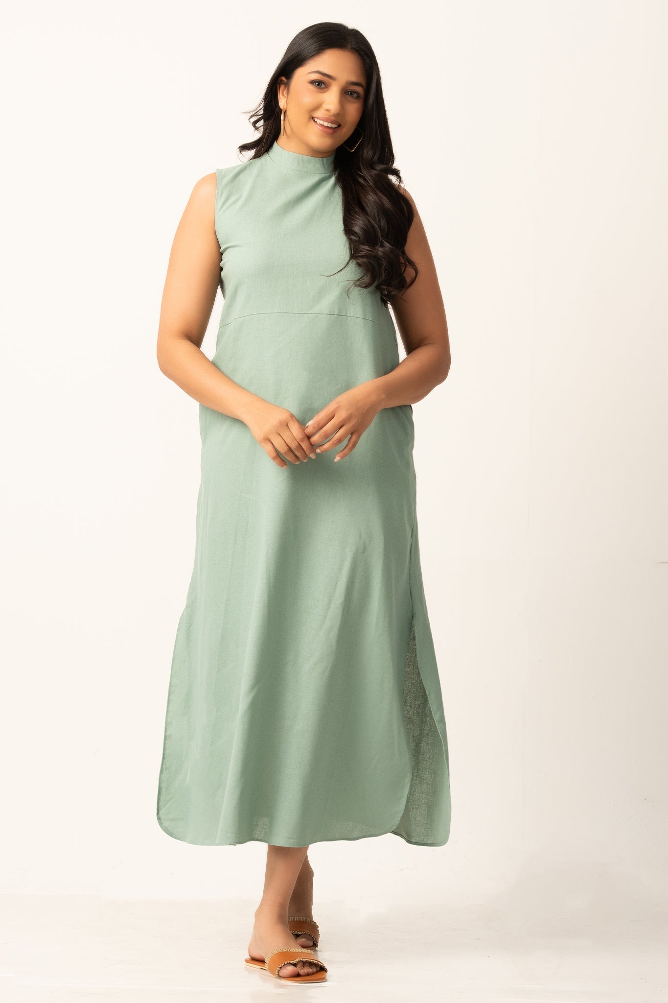 D138 | Blouson Midi Dress