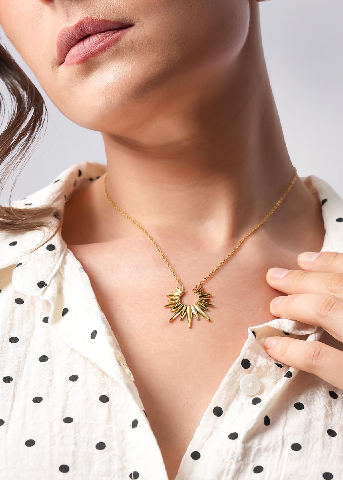NC0125 | Gold Spikes Necklace