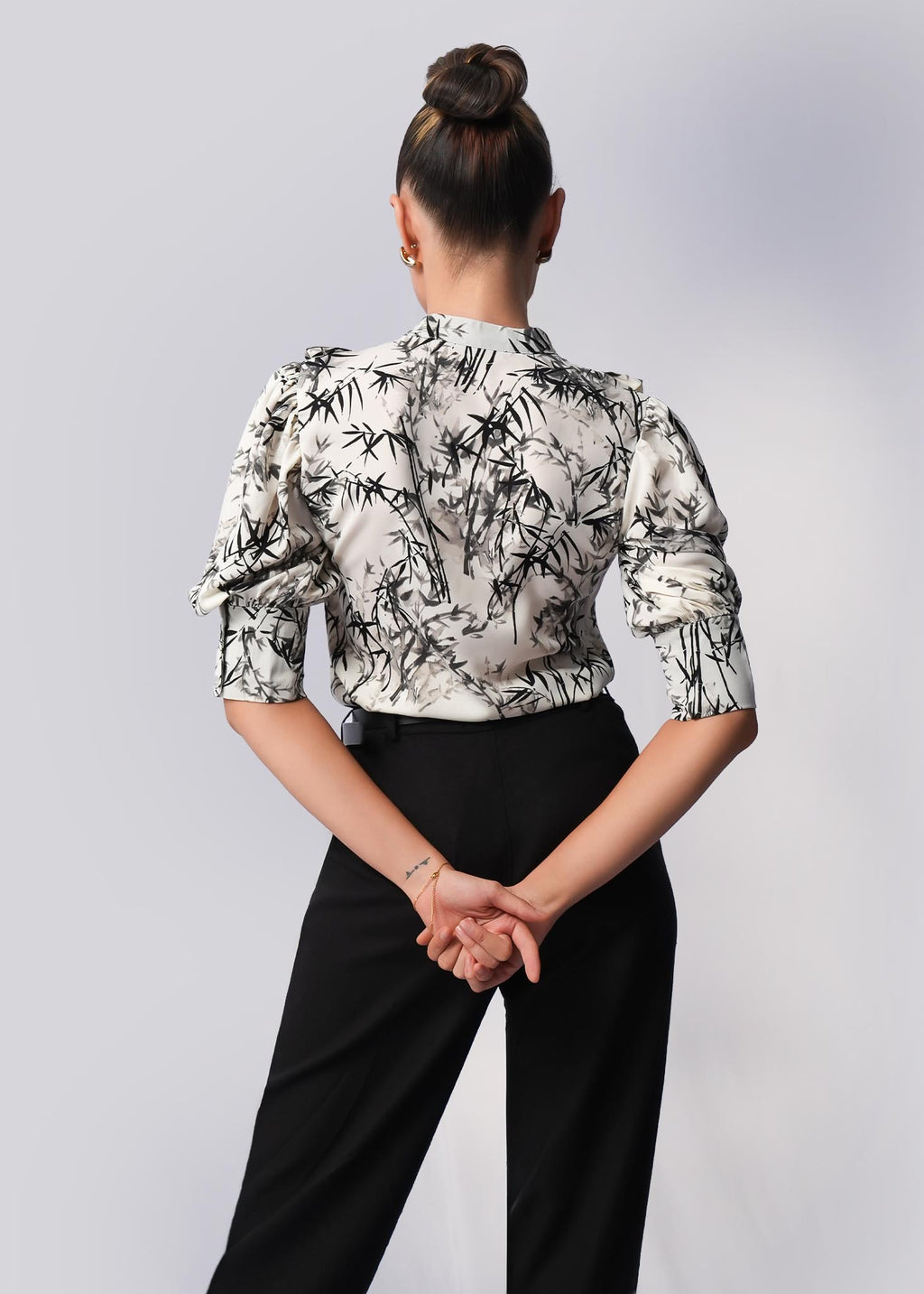 S111 | Front Gather Puff Sleeve Shirt