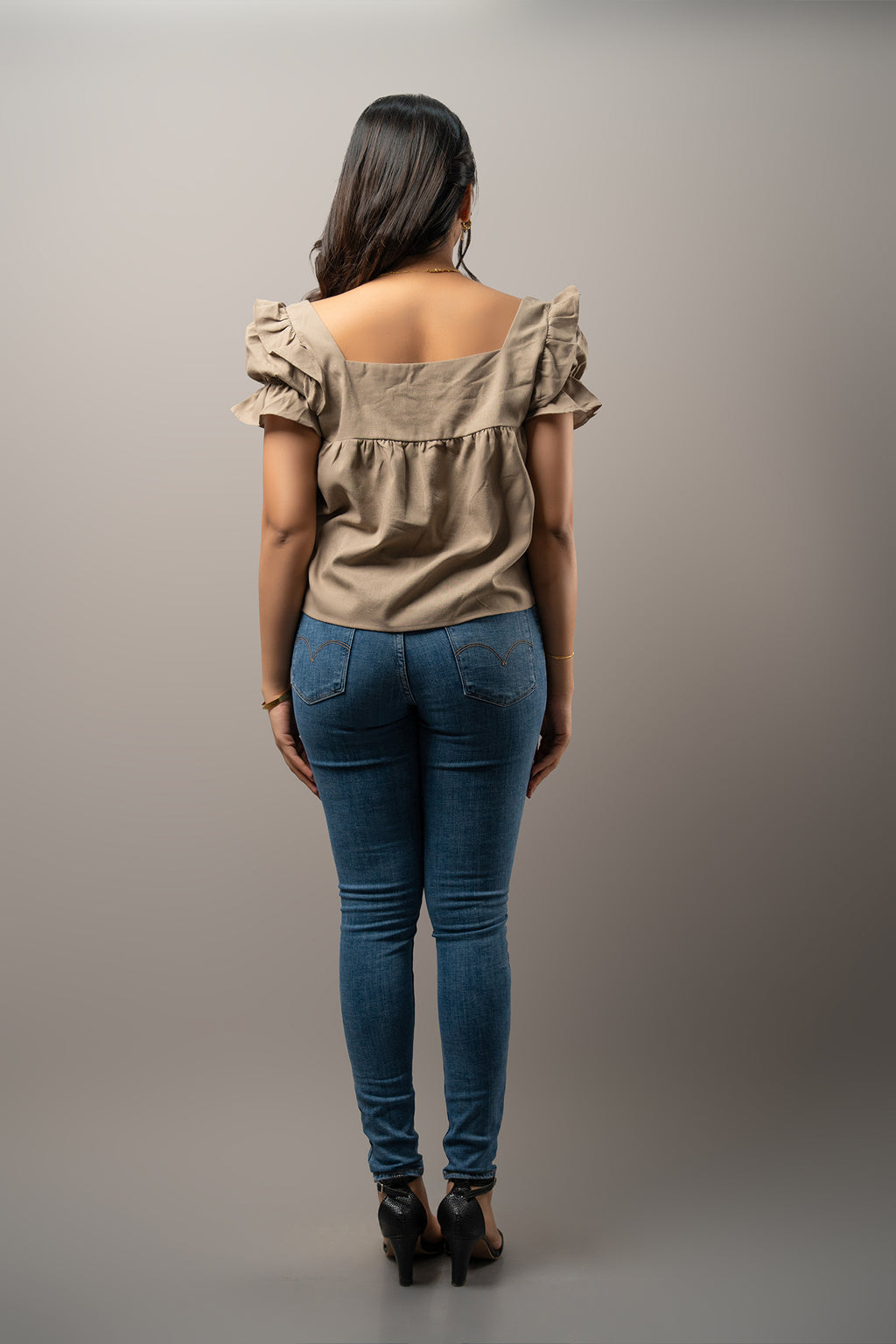 T207 | Bell Top