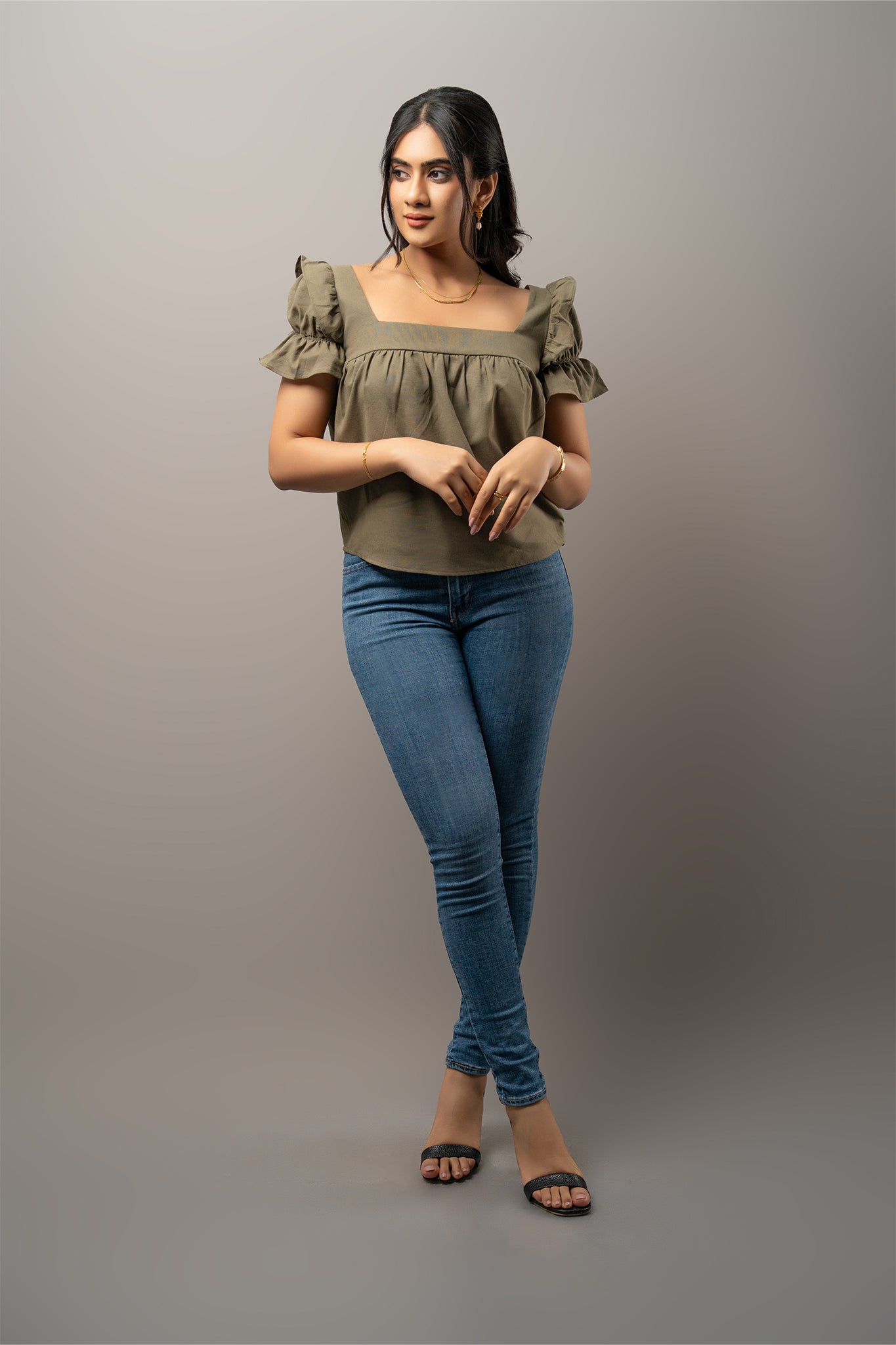 T207 | Bell Top
