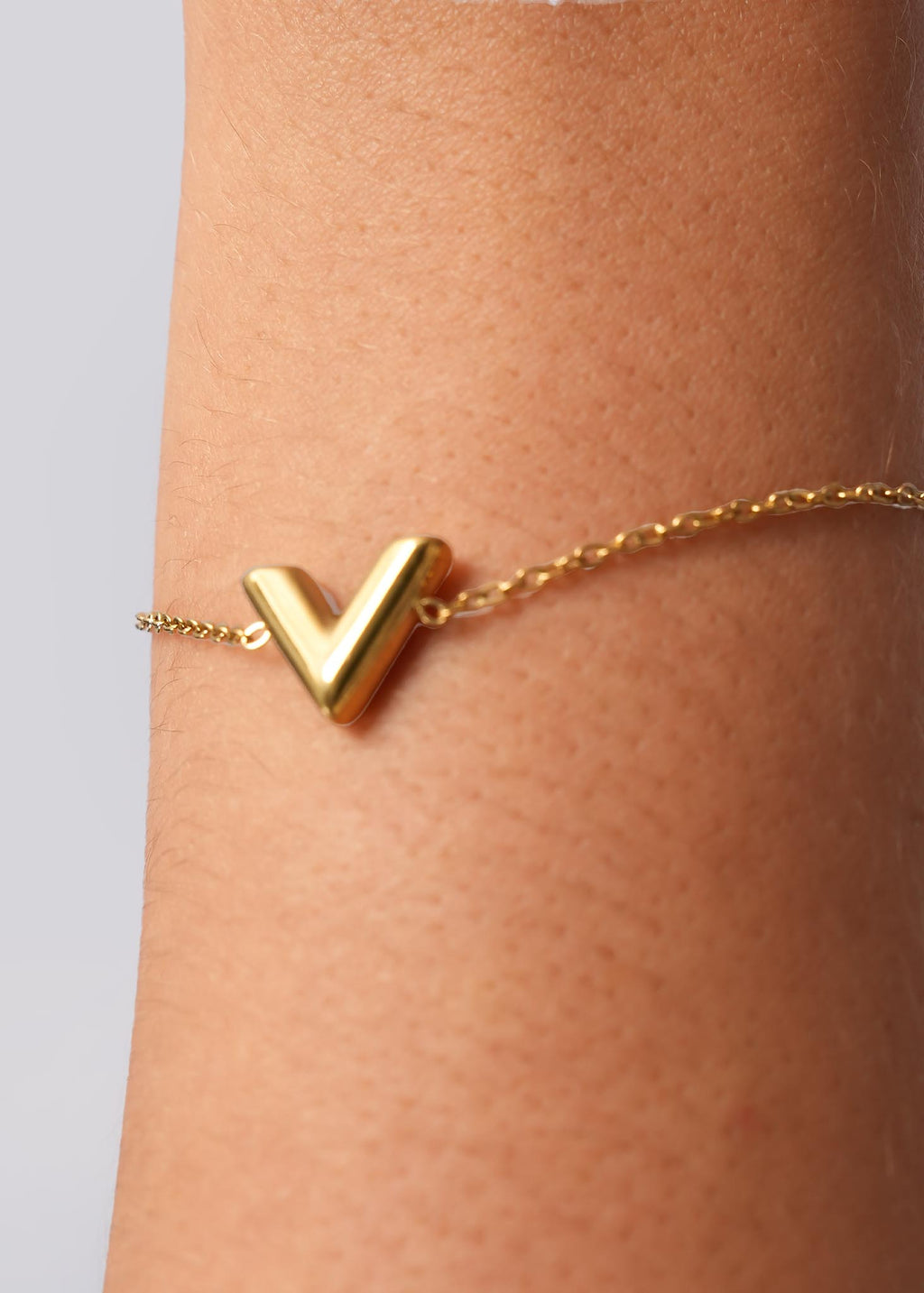BC0138 | V Chain Bracelet