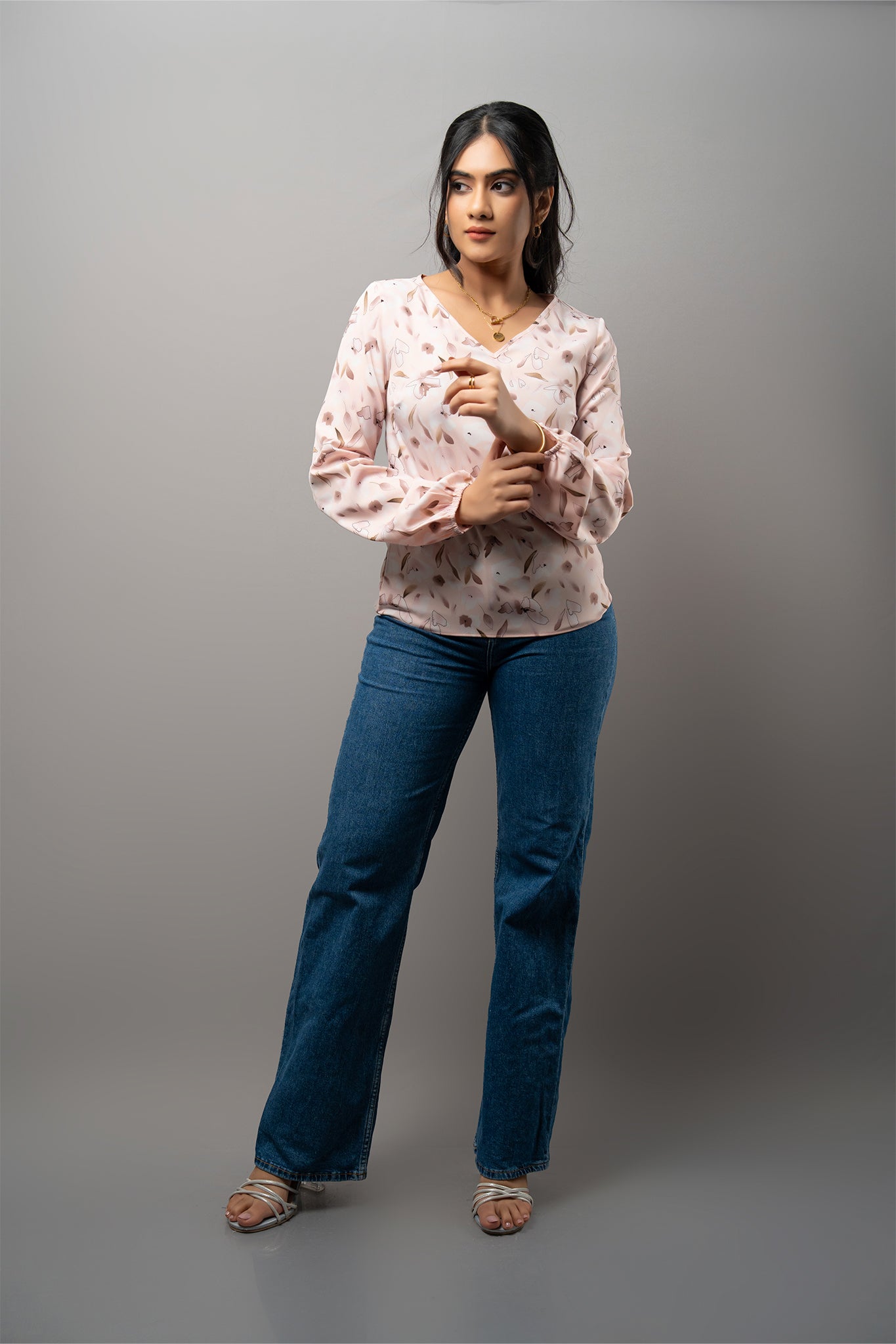 T212 | Tulip Top