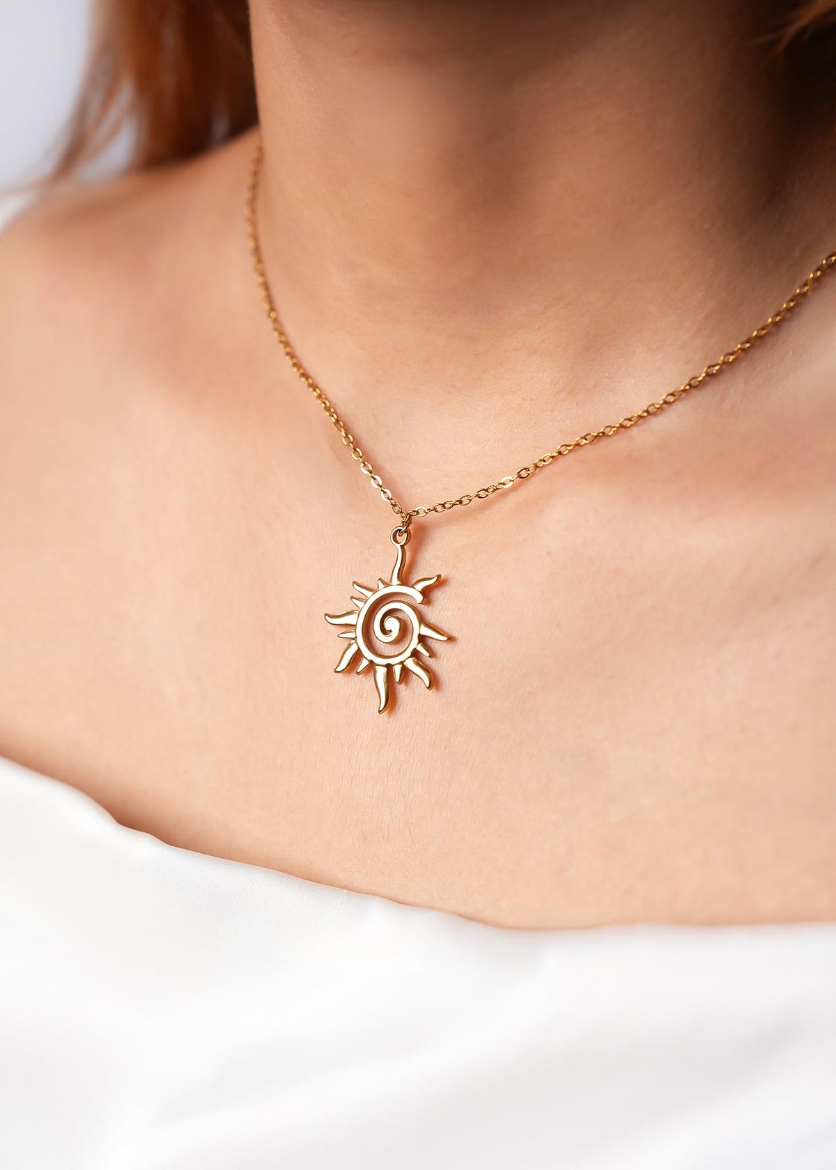 NC0142 | Swirl Sun Necklace
