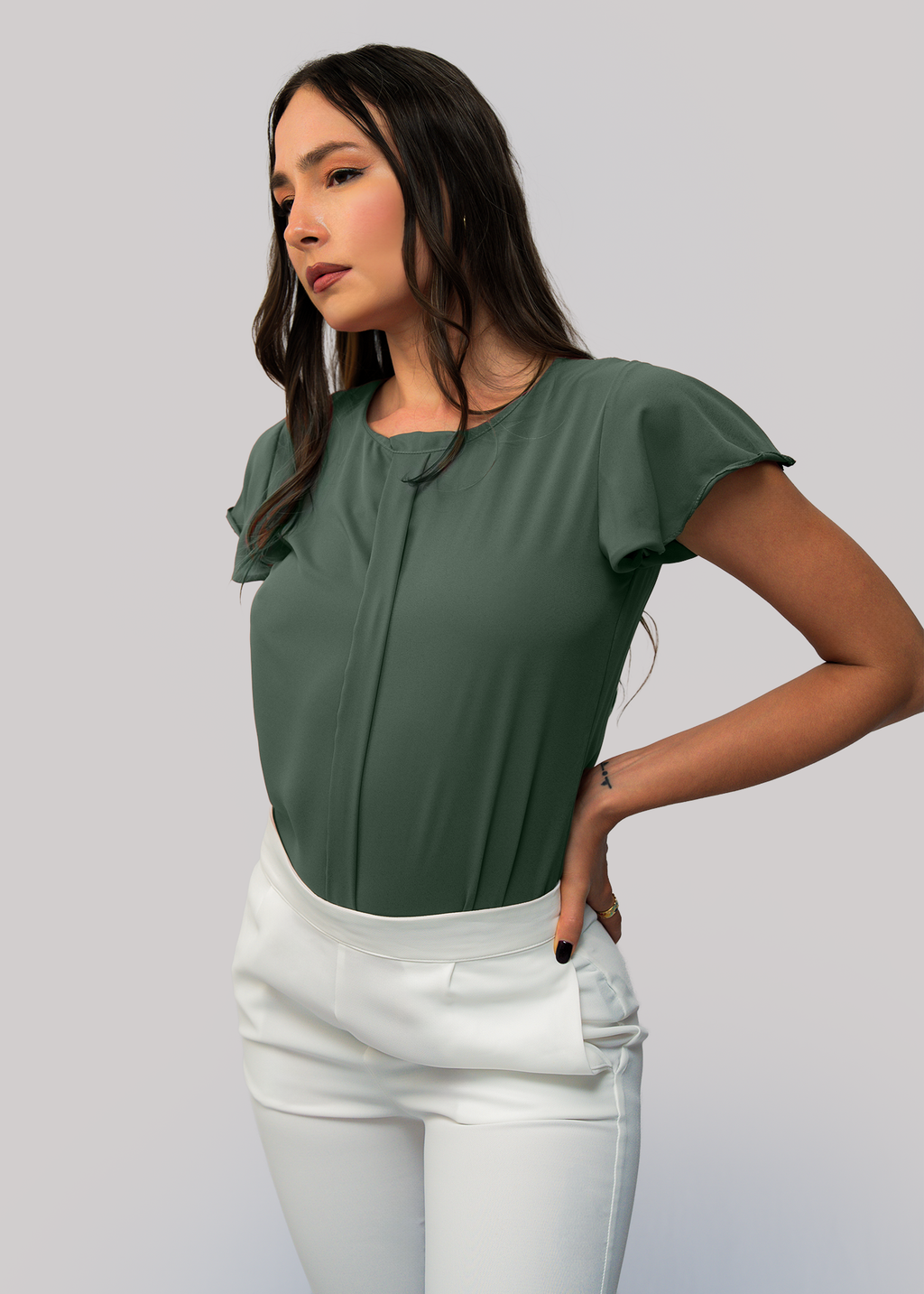 T041 | Eve Pleated Top