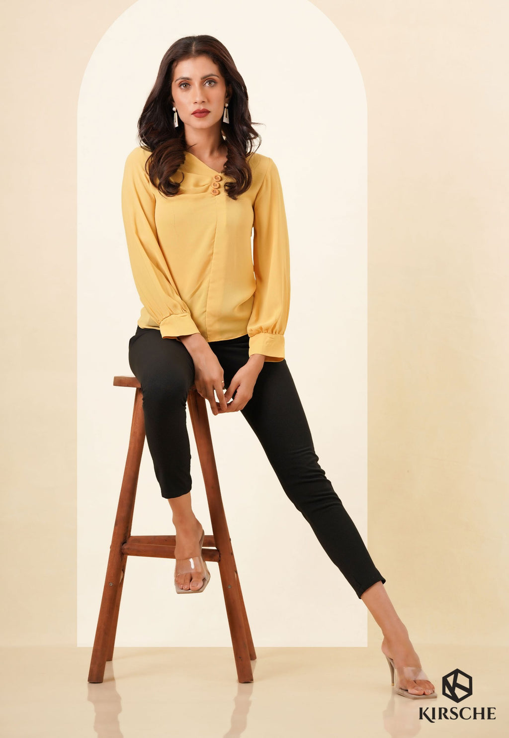 T059 | Button Pleated Top