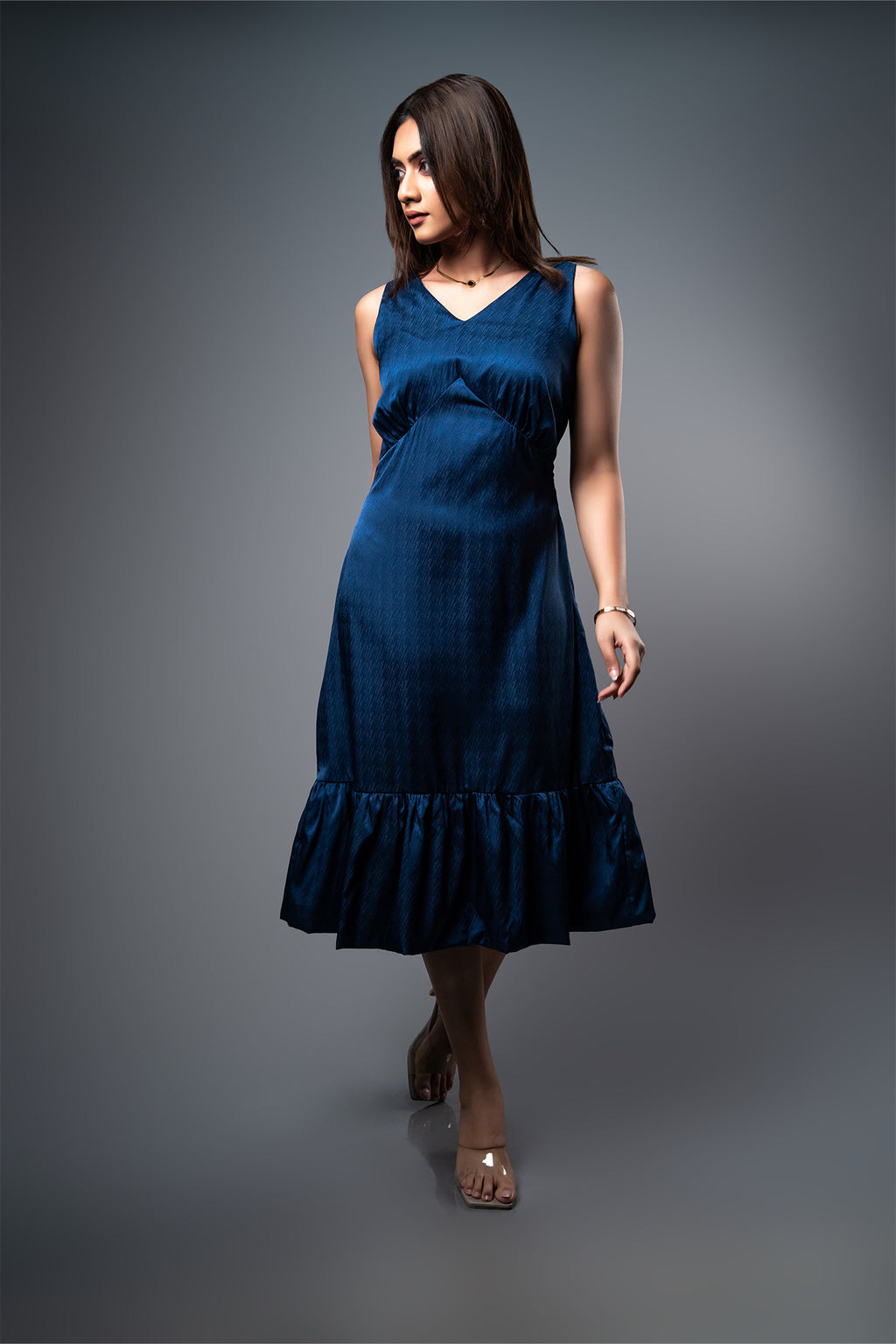 D068 | Plung Back Tie Dress