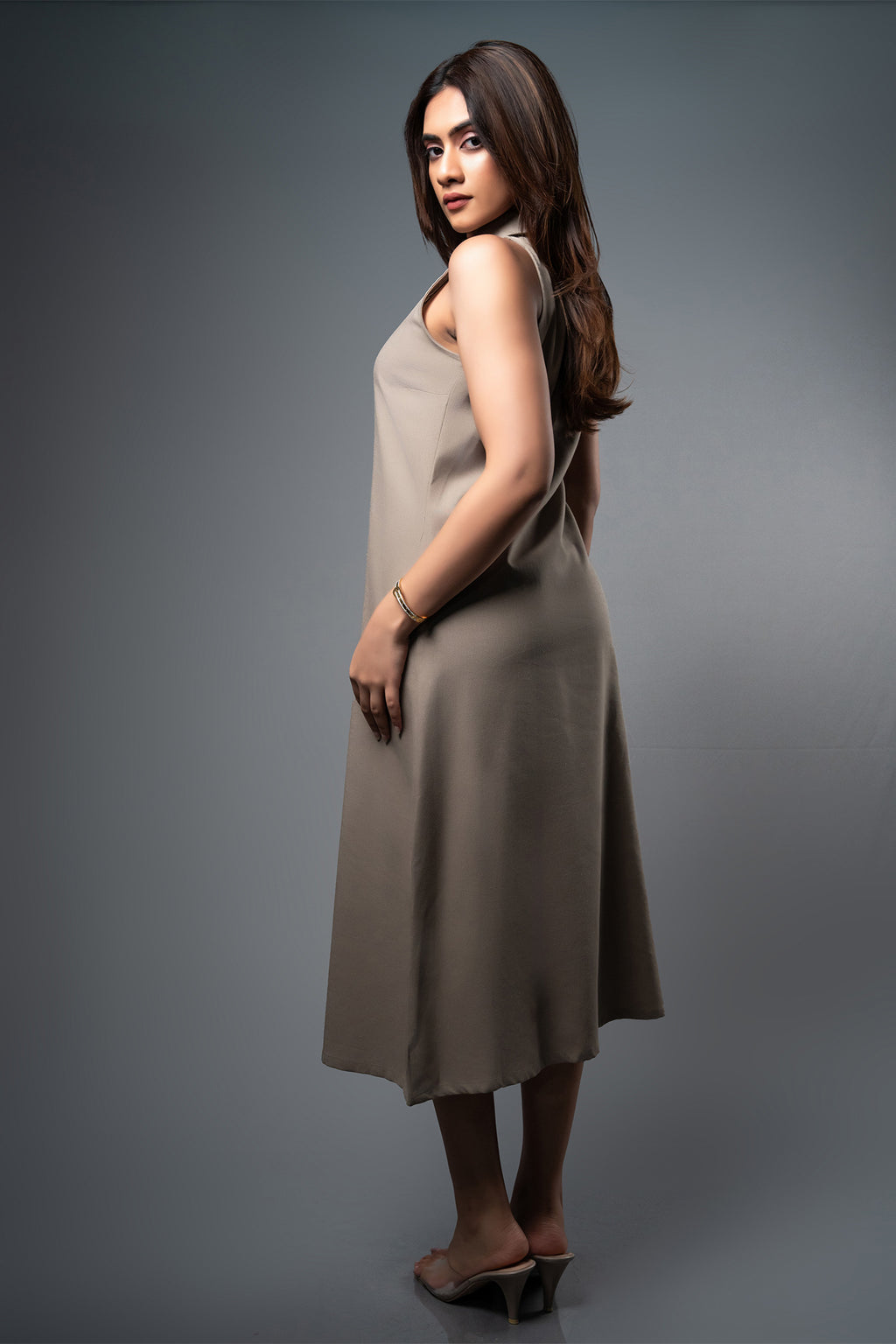 D105 | Collar Halter Neck Midi Dress