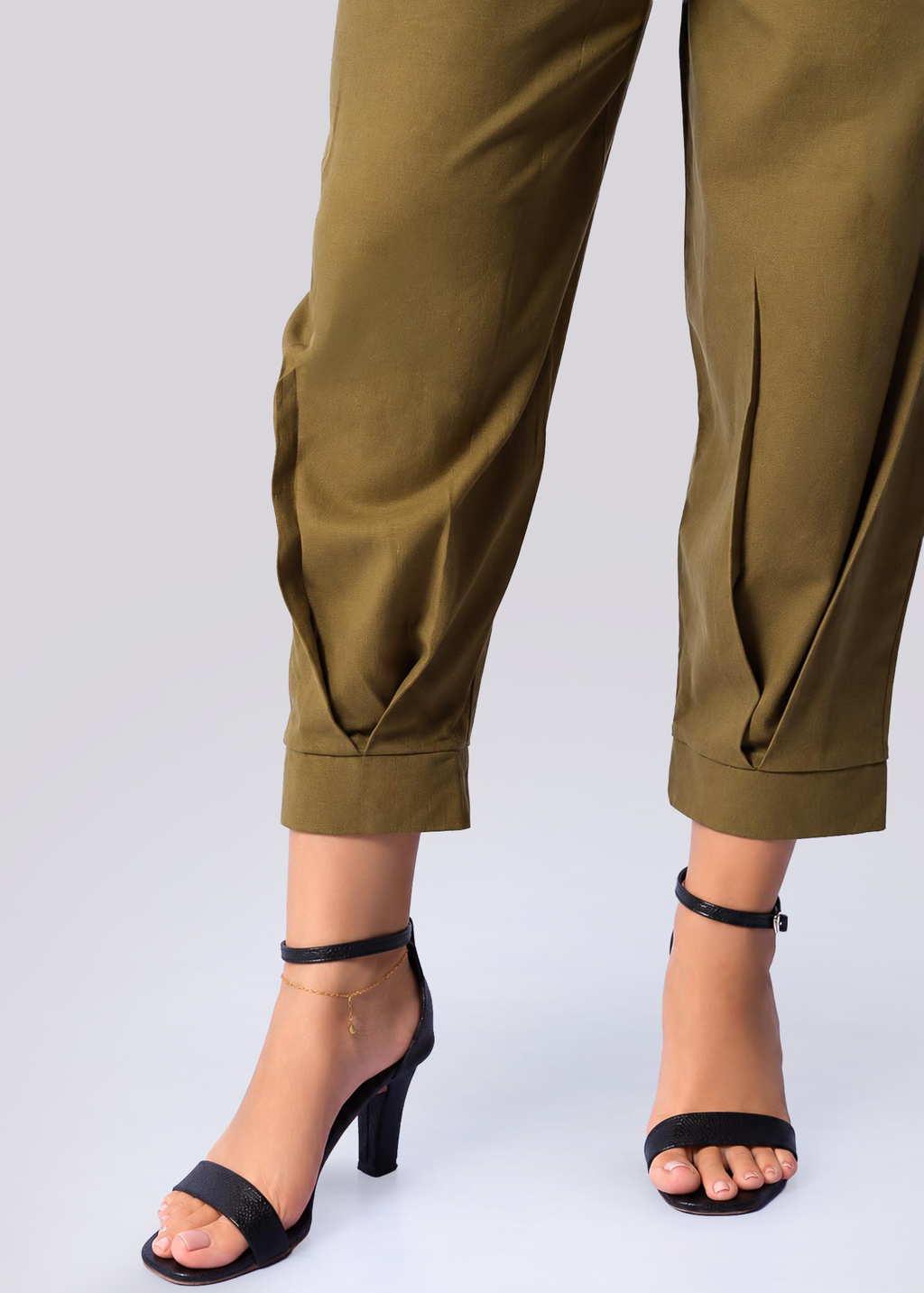 P021 | Bottom Pleated Linen Pant