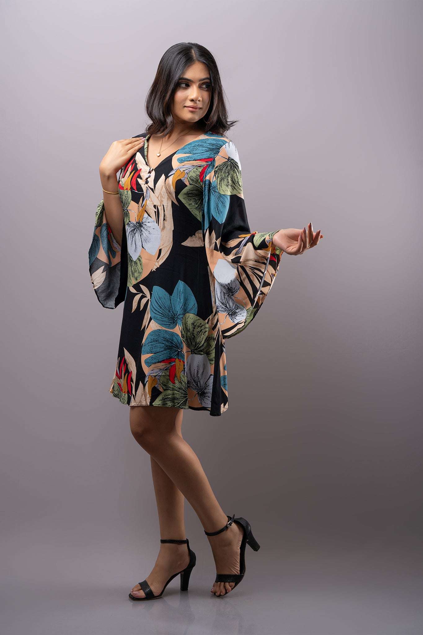 D180 l Alvi Mini Dress