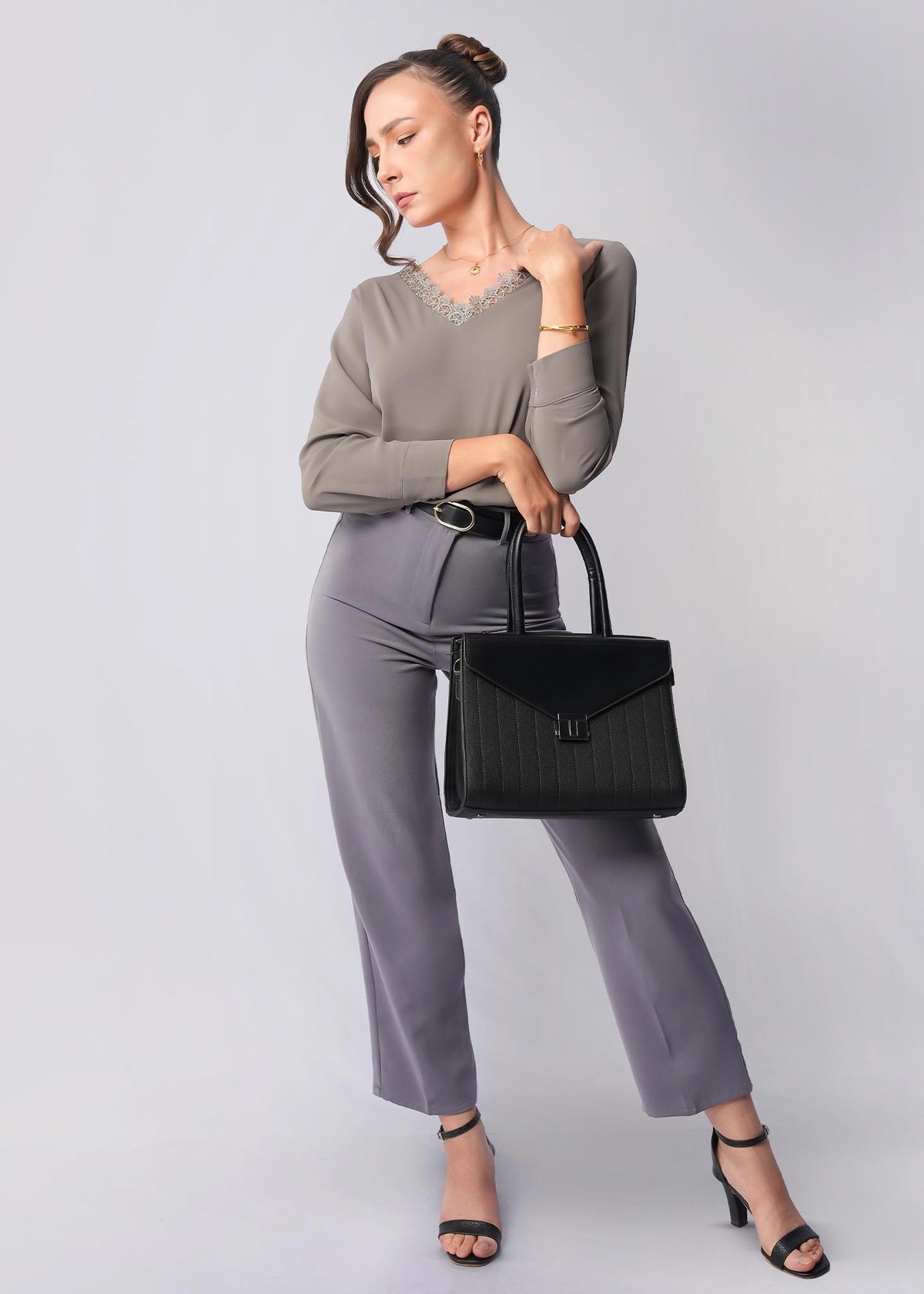 T198 | Arrow Top
