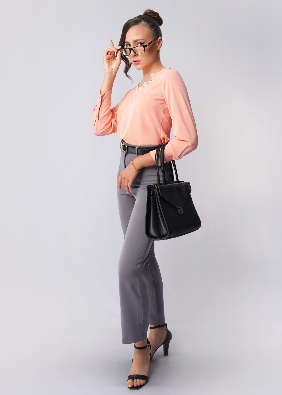 T198 | Arrow Top