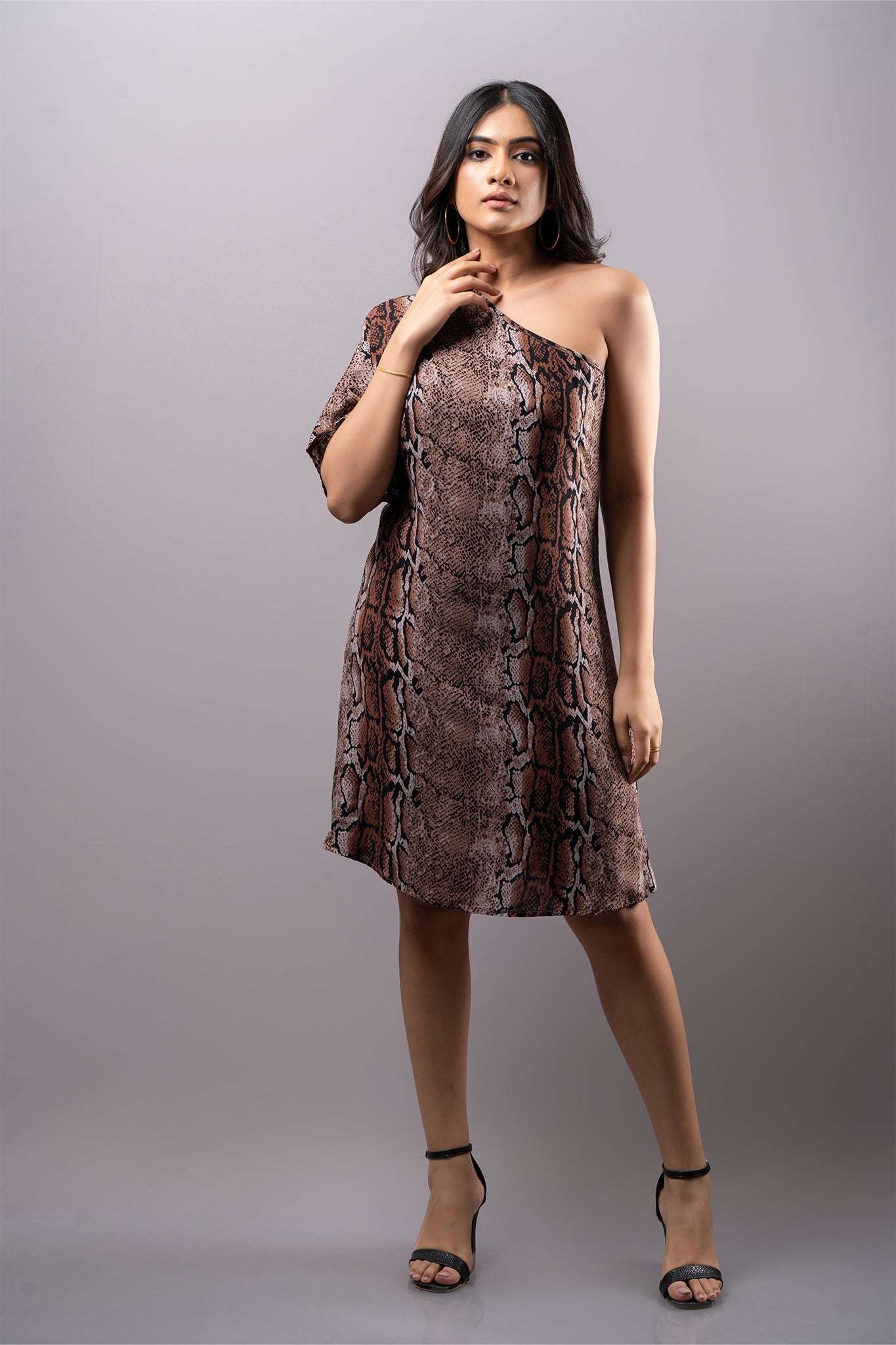 D201 l Tag Mini Dress